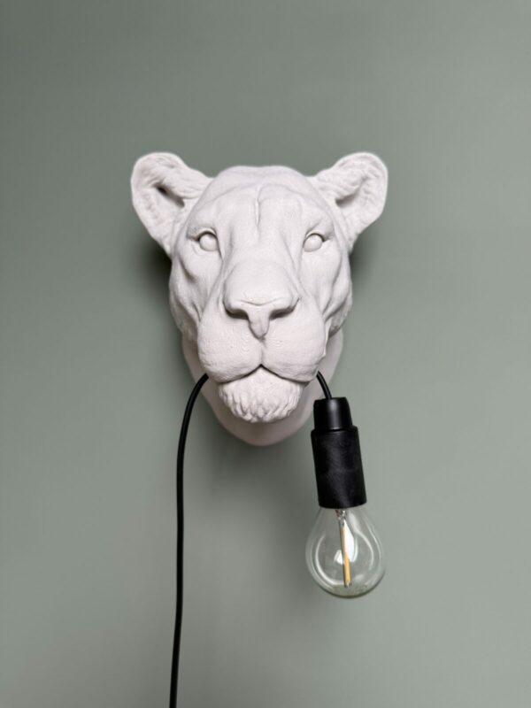 Leeuwen kop wandlamp